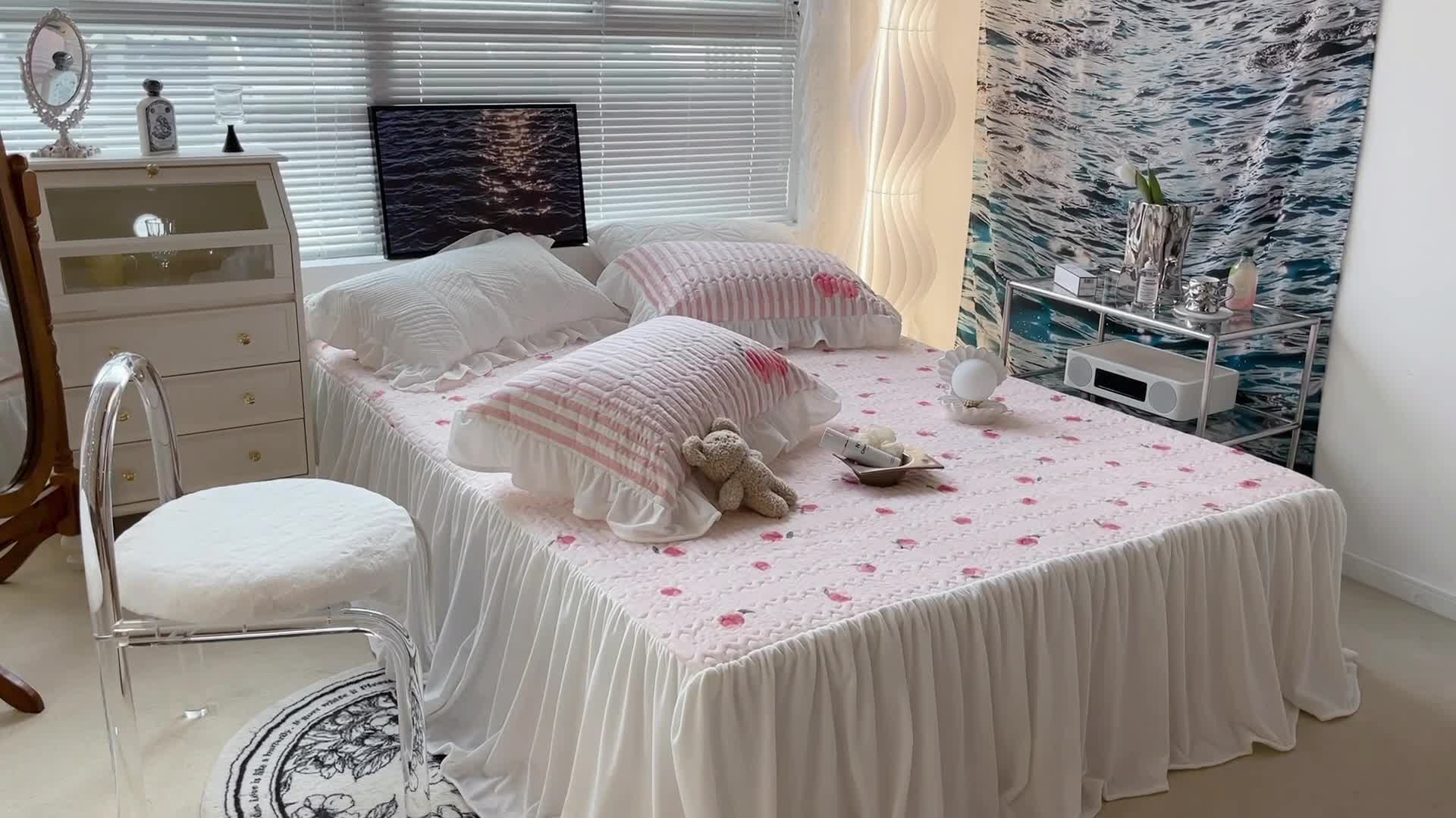 91家纺网 家纺一手货源 找家纺 昔可家纺 2021新款秋冬超仙牛奶宝宝绒床裙 元气小小桔