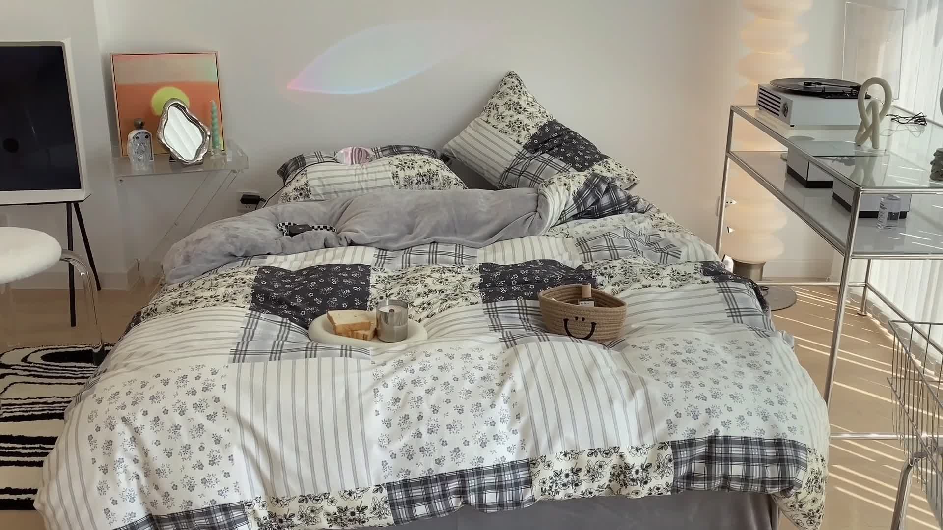 91家纺网 家纺一手货源 找家纺 昔可家纺 2021新款棉加牛奶绒四件套 浮绘花影