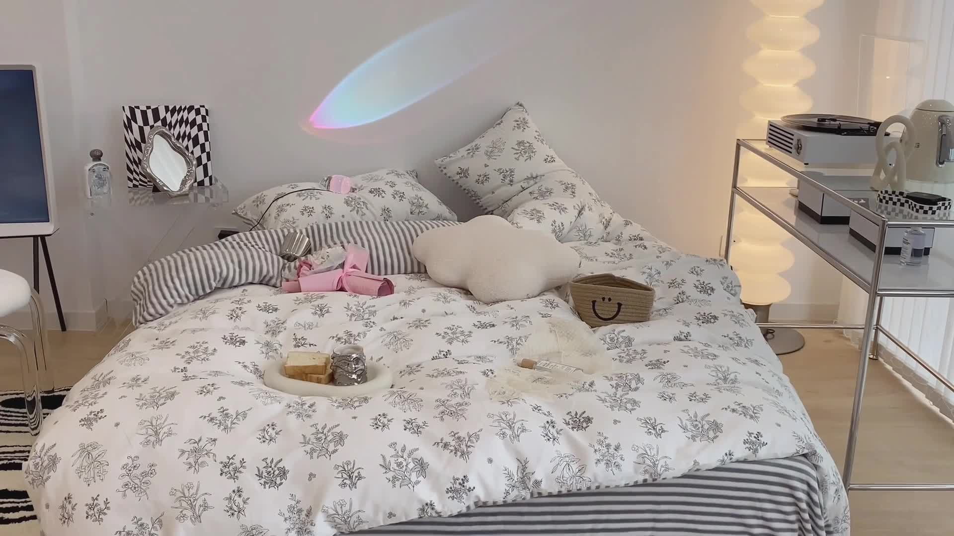 91家纺网 家纺一手货源 找家纺 昔可家纺 2021新款棉加牛奶绒四件套 素描水墨花