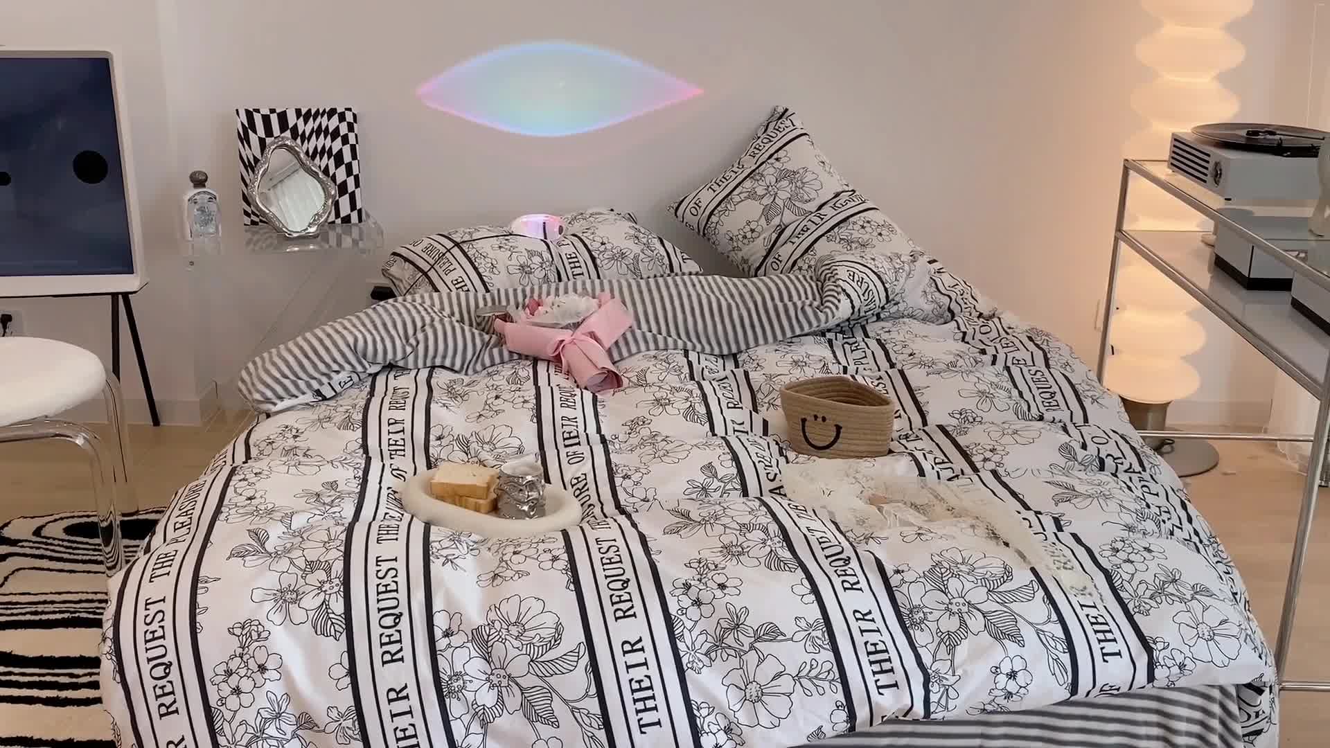 91家纺网 家纺一手货源 找家纺 昔可家纺 2021新款棉加牛奶绒四件套 优雅生活