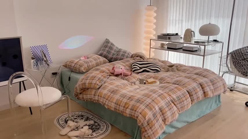 91家纺网 家纺一手货源 找家纺 昔可家纺 2021新款学院风jk格子混搭牛奶绒 学院格黄