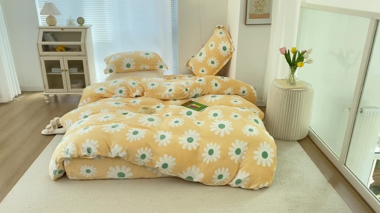 91家纺网 家纺一手货源 找家纺 昔可家纺  2021新款牛奶绒四件套第二组图 奶黄雏菊花