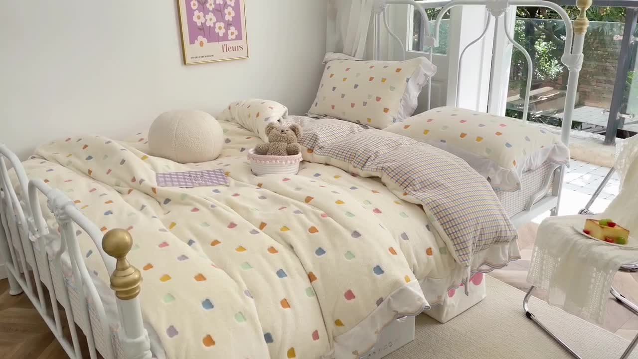 91家纺网 家纺一手货源 找家纺 昔可家纺 2021新款coco雪貂绒四件套 小小熊 米白