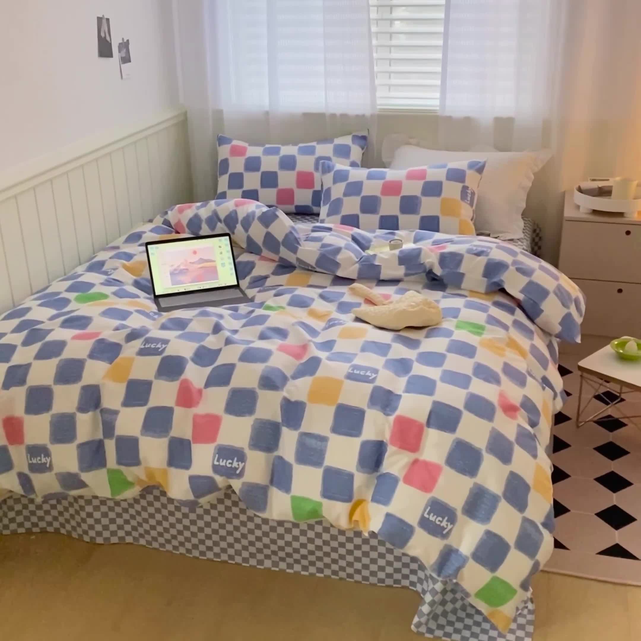 91家纺网 家纺一手货源 找家纺 雅居纺家纺 2022新款13070全棉印花四件套 俄罗斯方块