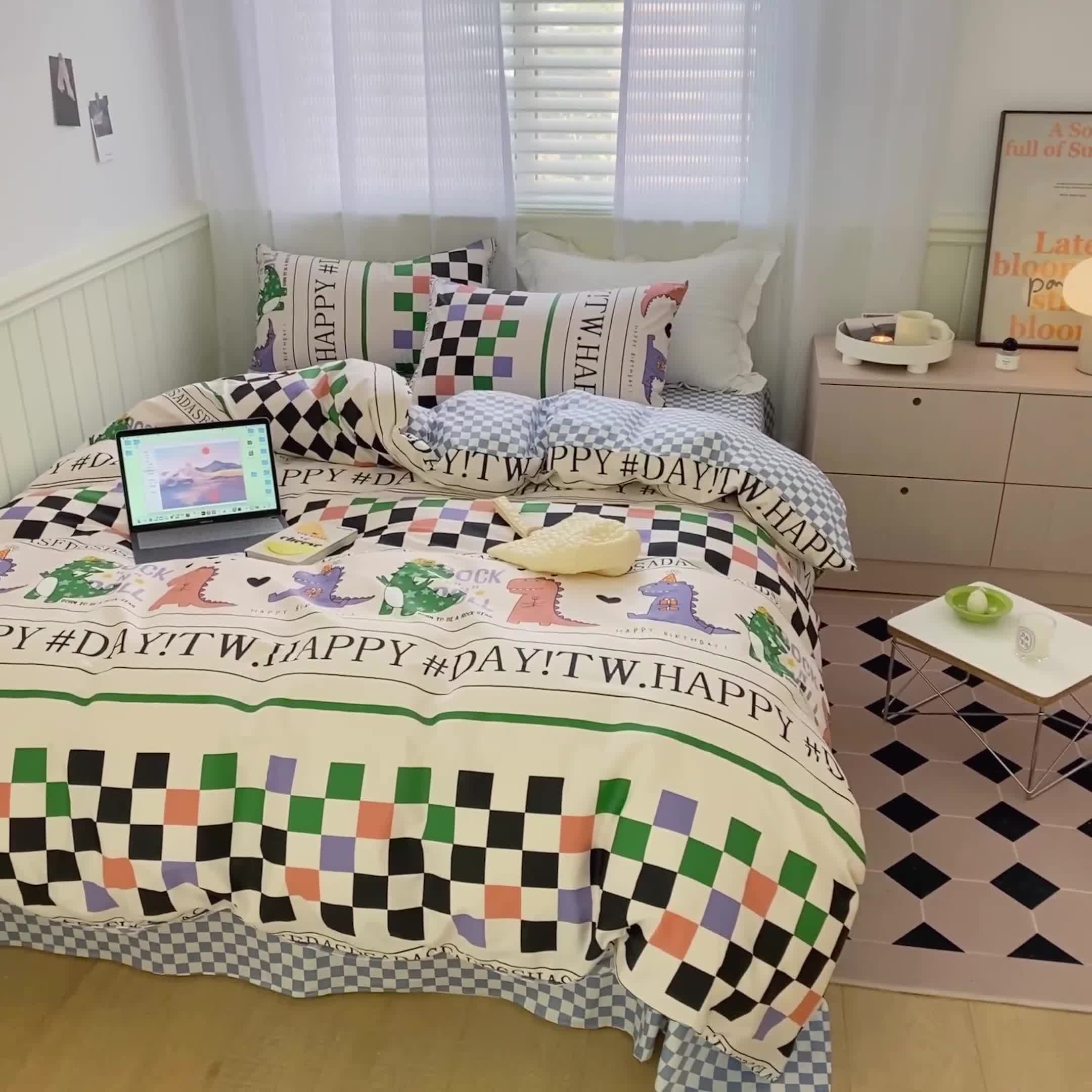 91家纺网 家纺一手货源 找家纺 雅居纺家纺 2022新款13070全棉印花四件套 西部恐龙