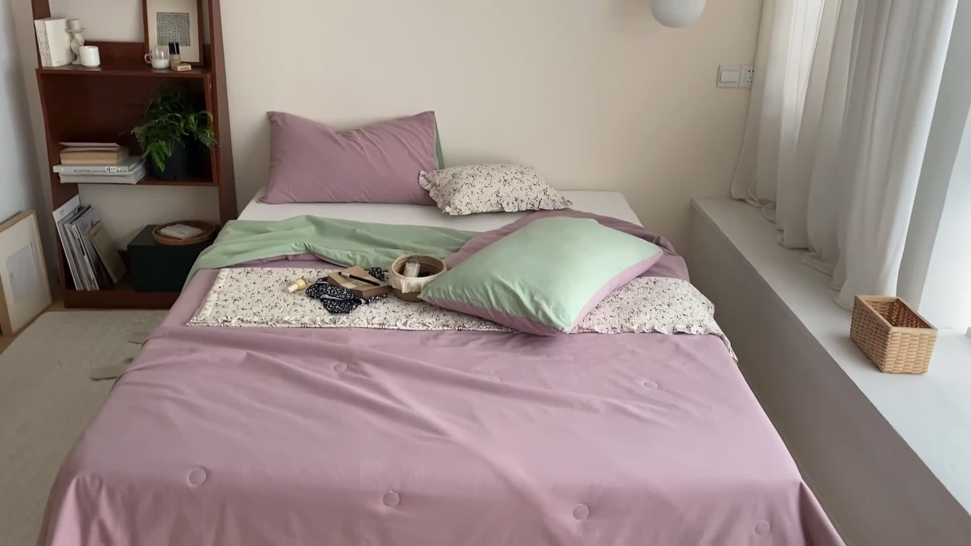 91家纺网 家纺一手货源 找家纺 梦享生活 2022新款水洗棉双拼大豆纤维夏被 藕紫双拼淡雅绿