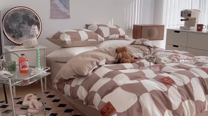 91家纺网 家纺一手货源 找家纺 昔可家纺 2022新款13372全棉普通款异形棋盘格四件套 异形棋盘驼