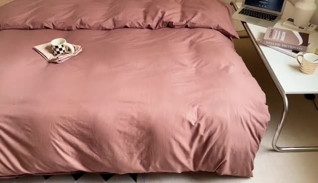 91家纺网 家纺一手货源 找家纺 窝米 2022春季新品素色双拼水洗棉系列四件套 欧蕾咖啡