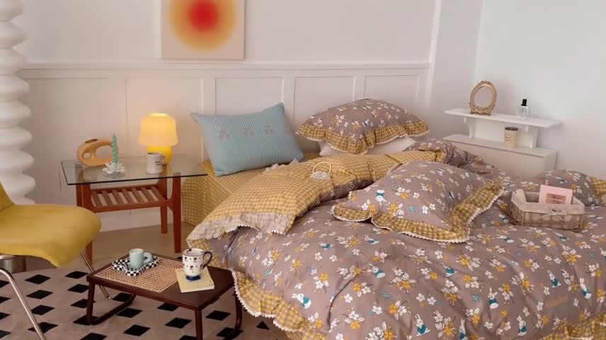 91家纺网 家纺一手货源 找家纺 昔可家纺 2022新款全棉格子花边款四件套 花园兔咖