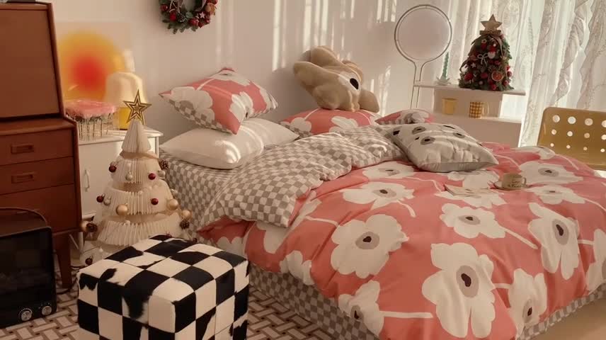 91家纺网 家纺一手货源 找家纺 昔可家纺 2022新款13372普通款四件套 棋盘复古花红