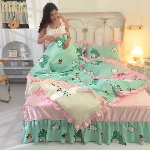 91家纺网 家纺一手货源 找家纺 欧冠 2022新款水洗真丝床裙款刺绣印花四件套 小恐龙