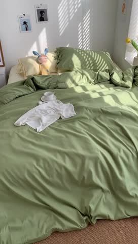 91家纺网 家纺一手货源 找家纺 曼谷家纺 新款美棉磨毛纯色系带混搭拼色蝴蝶结四件套 豆绿芝士（系带款）