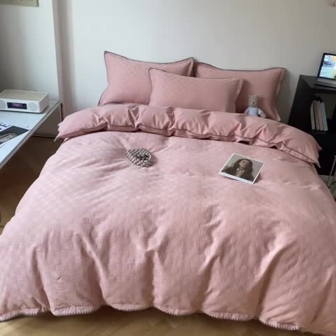 91家纺网 家纺一手货源 找家纺 金丝鸟2023新款A类60支全棉水洗棉华夫格四件套苏珊格 苏珊格粉