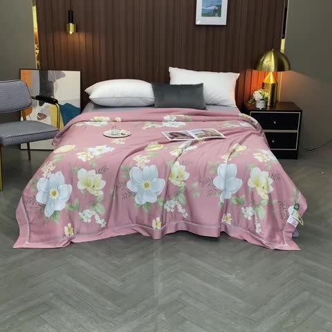 91家纺网 家纺一手货源 找家纺 娇逸家居 2022新款40天丝莫代尔镂空款夏凉被 花韵