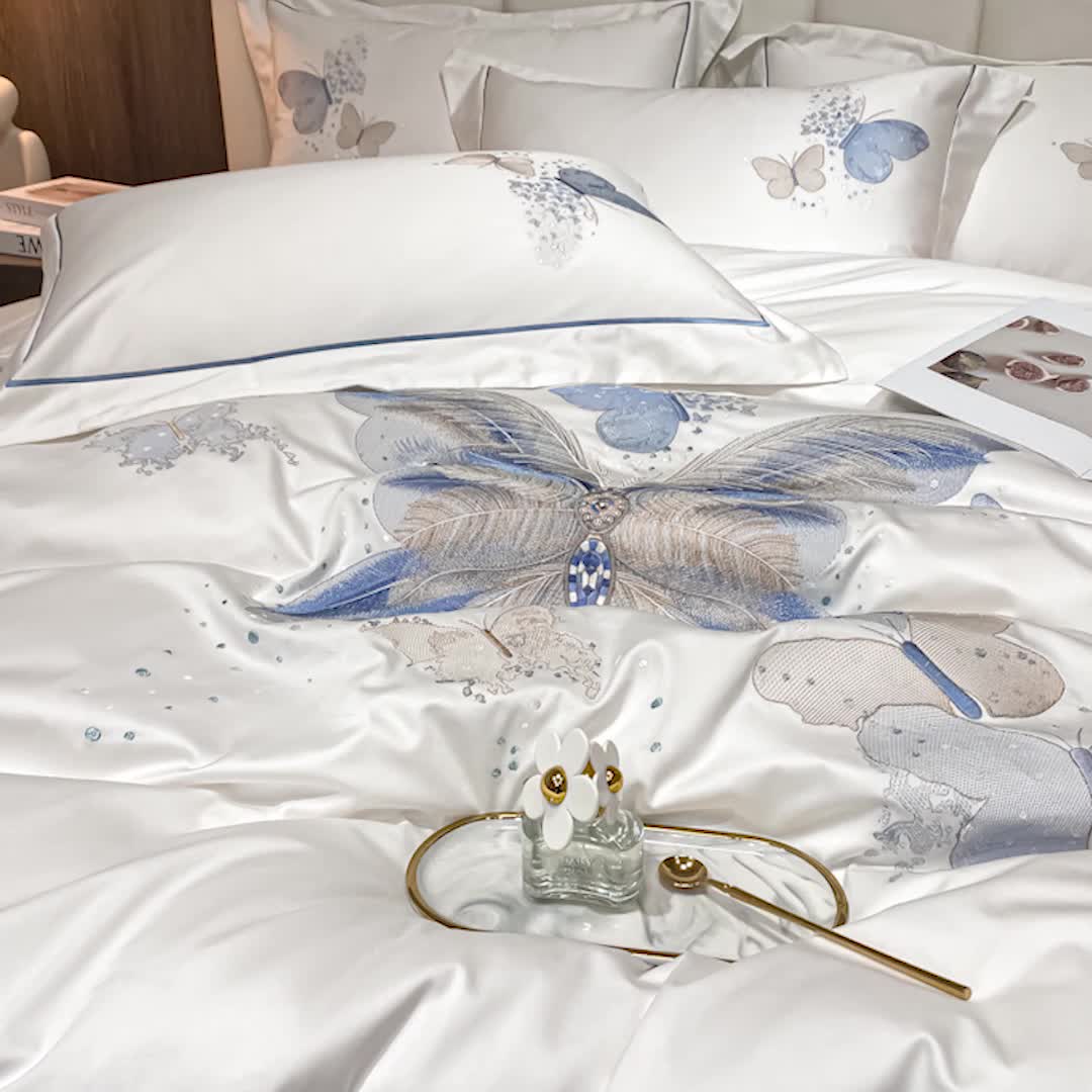 91家纺网 家纺一手货源 找家纺 魅都新款100长绒棉刺绣轻奢风彩蝶 椰奶白