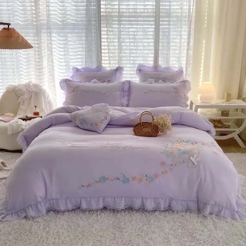 91家纺网 家纺一手货源 找家纺 艾晶美家纺 2022新款莱赛尔天丝泡泡纱绣花四件套 巴黎春天-香紫