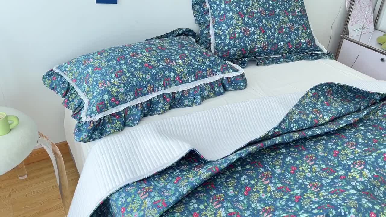 91家纺网 家纺一手货源 找家纺 淑女公社家纺 2022新款纯棉13372韩版镂空小花边床盖 绿肥红瘦