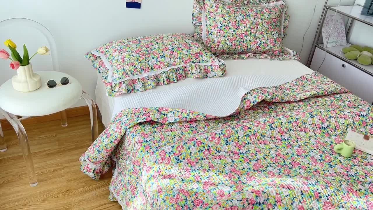 91家纺网 家纺一手货源 找家纺 淑女公社家纺 2022新款纯棉13372韩版镂空小花边床盖 百花争妍