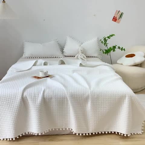 91家纺网 家纺一手货源 找家纺 乐卧 2026新款球球边水洗棉夏凉被-乐趣 奶油白