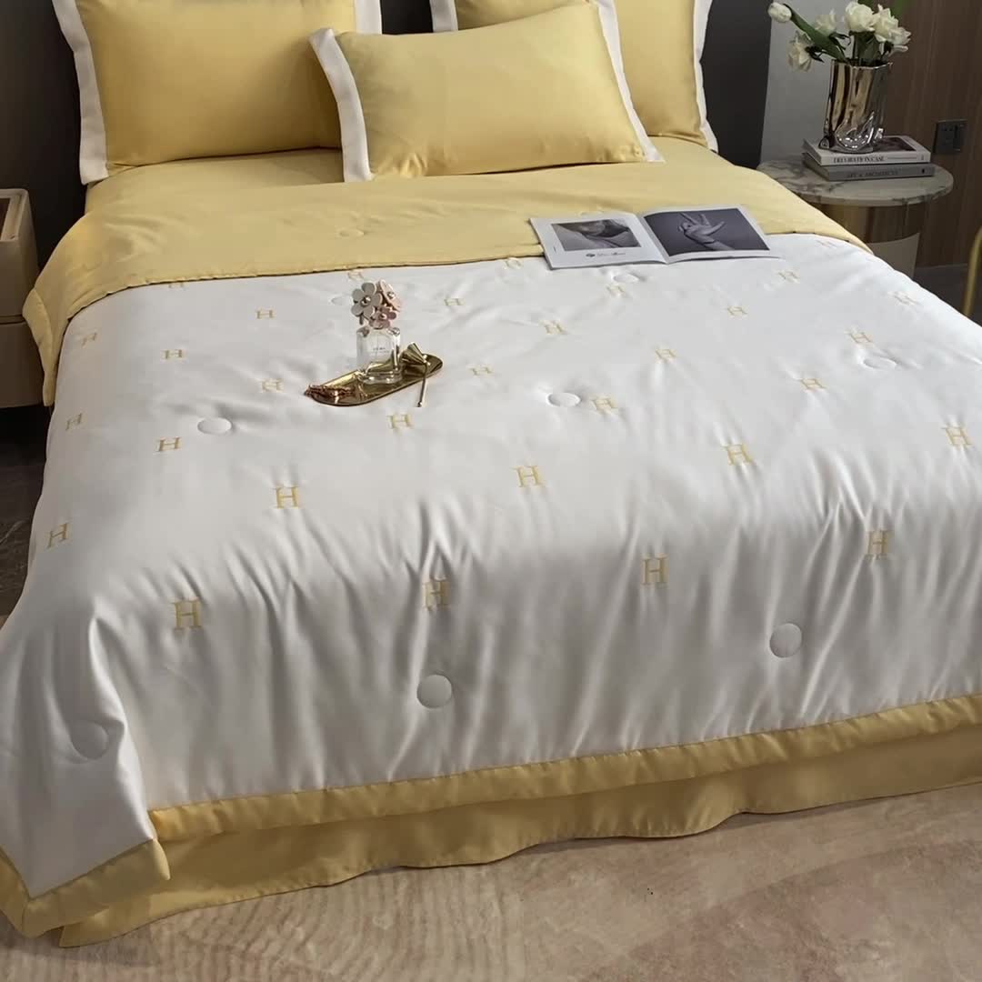 91家纺网 家纺一手货源 找家纺 优悦生活馆 2022新款冰丝夏被四件套 H-白黄