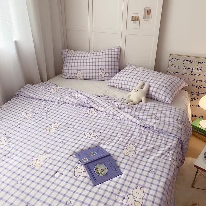 91家纺网 家纺一手货源 找家纺 星期八 2022新款卡通针织棉夏被 蓝格小兔