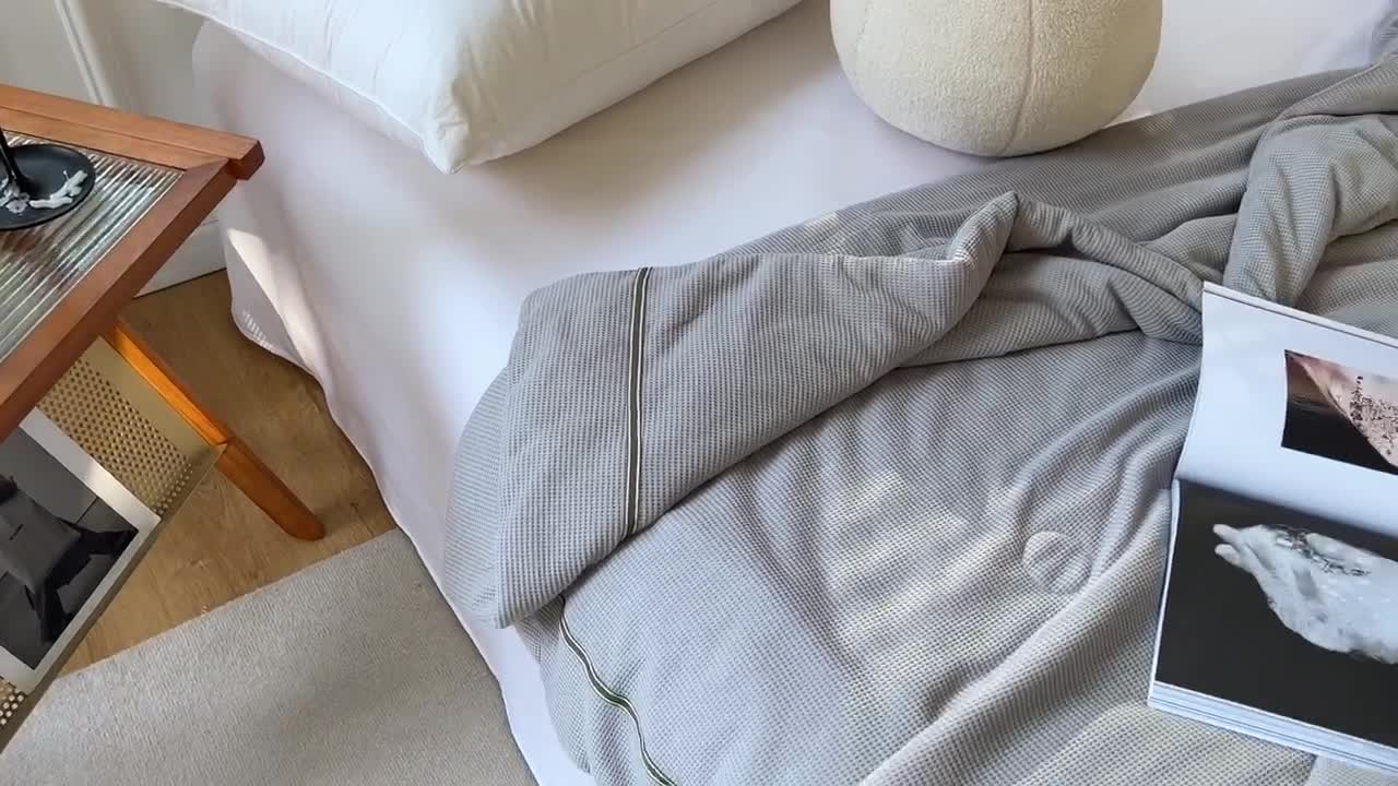 91家纺网 家纺一手货源 找家纺 木堇 2022新款纯色莫代尔华夫格夏被 流光灰