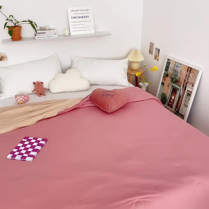 91家纺网 家纺一手货源 找家纺 星期八 2022新款马卡龙针织棉大豆夏被 深粉浅粉