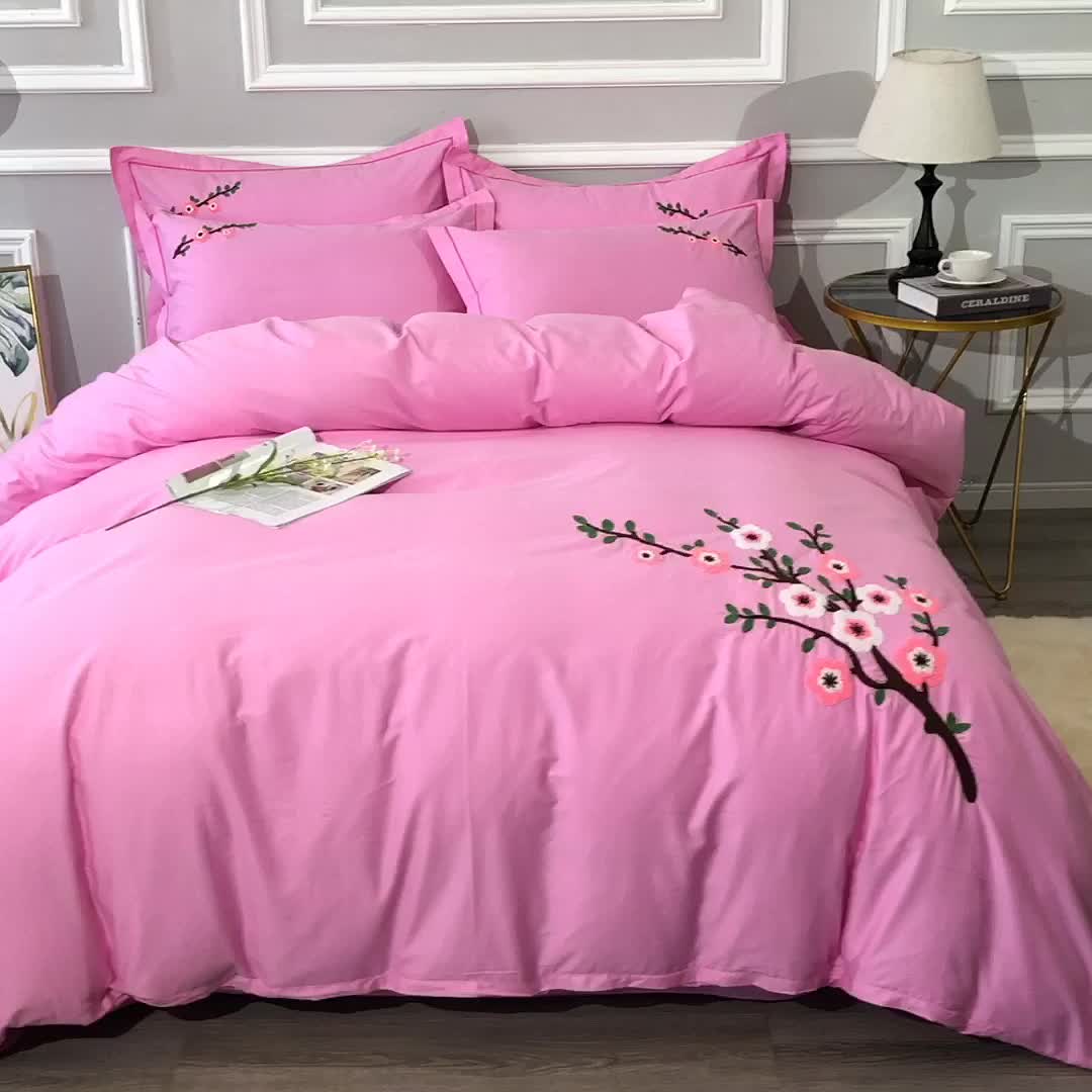 91家纺网 家纺一手货源 找家纺 2022晶缦全棉13372纯色毛巾绣绣花四件套 桃花朵朵粉色