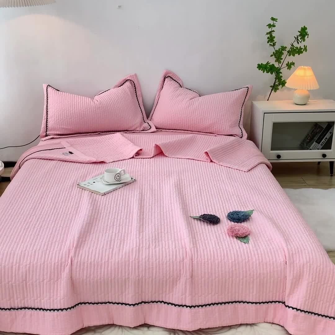 91家纺网 家纺一手货源 找家纺 乐卧2026雅韵蕾丝花边手工花卉夏被四件套有花版樱花粉有花版