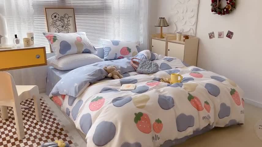 91家纺网 家纺一手货源 找家纺 昔可2022新款印花全棉四件套跑量款 奶牛块草莓