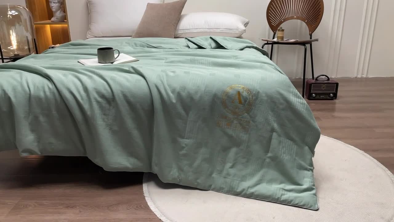 91家纺网 家纺一手货源 找家纺 芯恋家居2025新款母婴级无印染大提花大豆春秋夏被 松绿