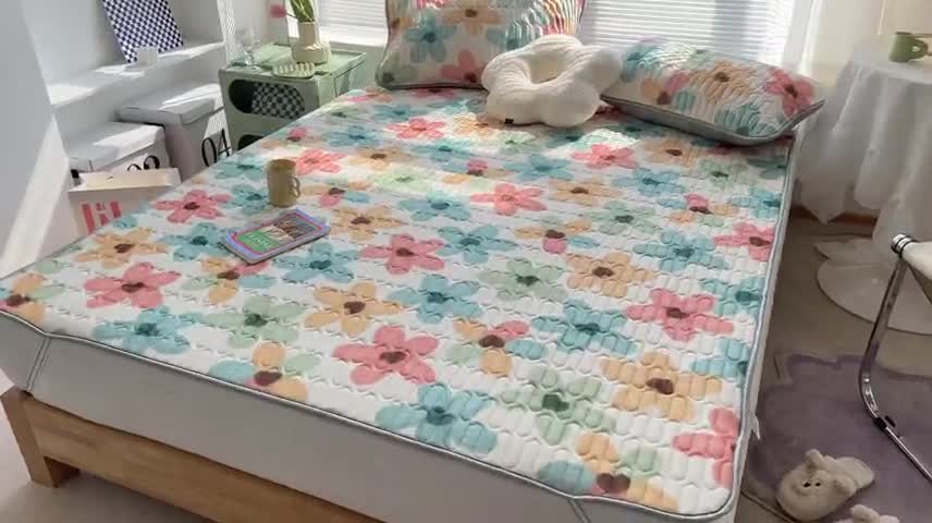 91家纺网 家纺一手货源 找家纺 （总）慕尚 小清新床席款乳胶席三件套（带氨纶0.5mm）