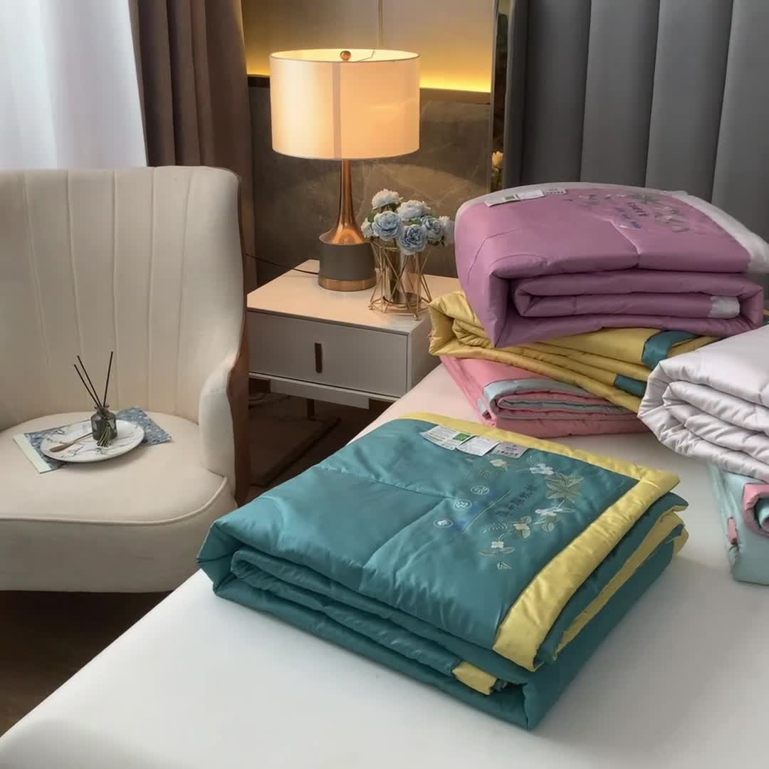 91家纺网 家纺一手货源 找家纺 兴邦 2026新款水洗真丝薄荷夏凉被子空调被芯夏被 贵族黄