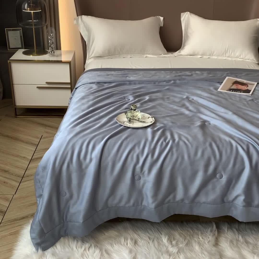 91家纺网 家纺一手货源 找家纺 榻尚 2023新款天丝提花夏被夏凉被20%蚕丝 豹 蓝灰