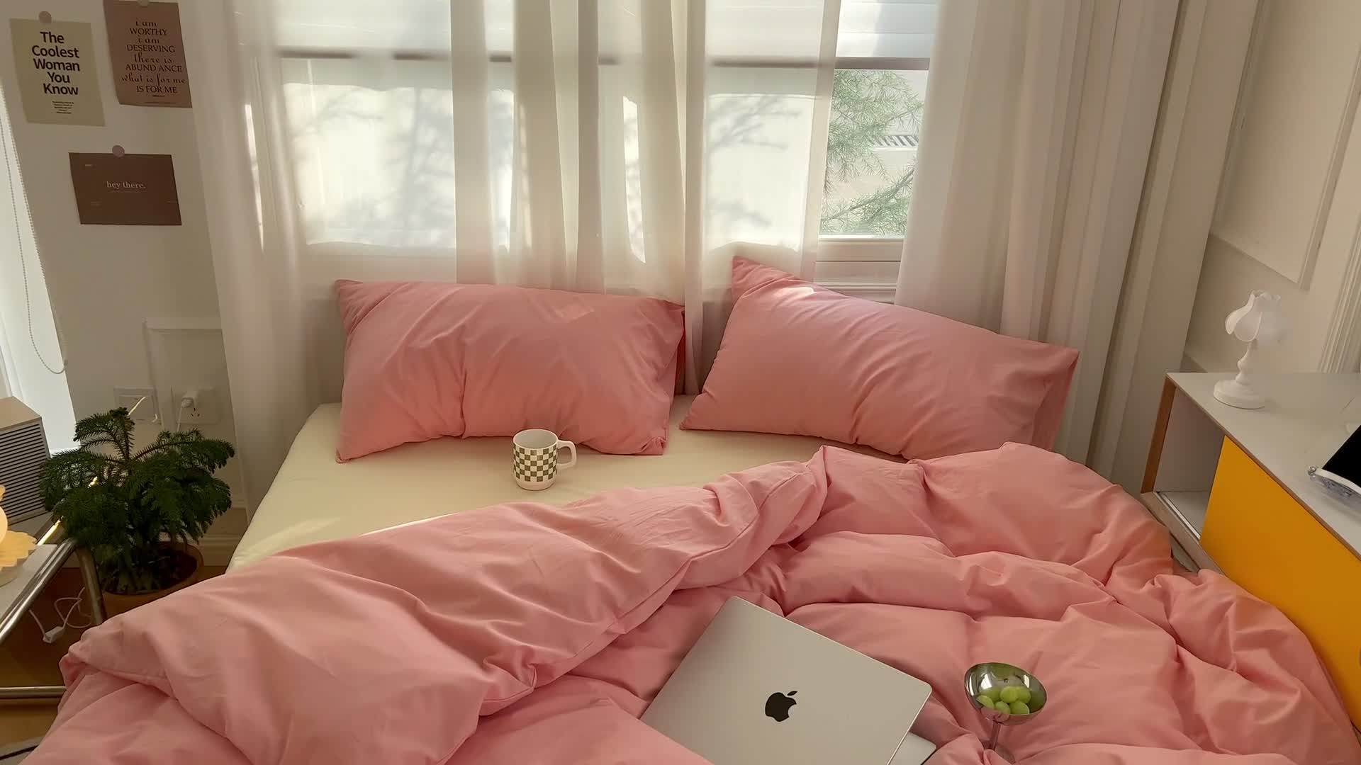 91家纺网 家纺一手货源 找家纺 六巷胡同新款ins博主风纯色混搭四件套全棉水洗棉 樱桃粉奶黄