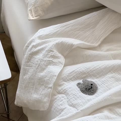 91家纺网 家纺一手货源 找家纺 洋铭区 2022新款双层泡泡纱夏被 小兔子