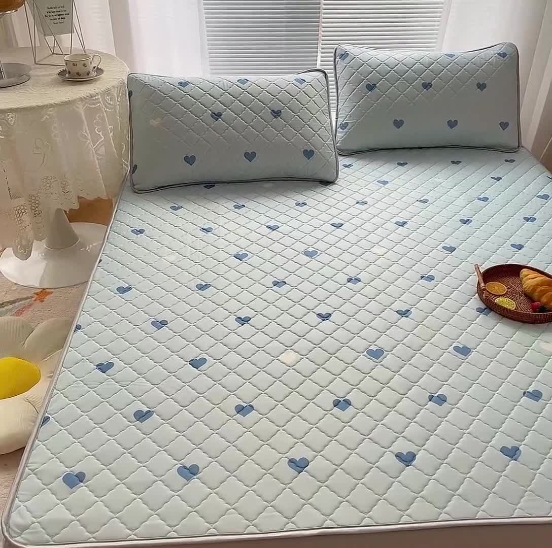 91家纺网 家纺一手货源 找家纺 锦罗绣 2024新款水洗乳胶凉席床单凉席夏被四件套 爱心蓝