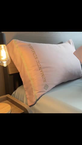 91家纺网 家纺一手货源 找家纺 潮邦 2025新款水洗真丝刺绣花织带宽边夏被四件套-星钥 樱花粉