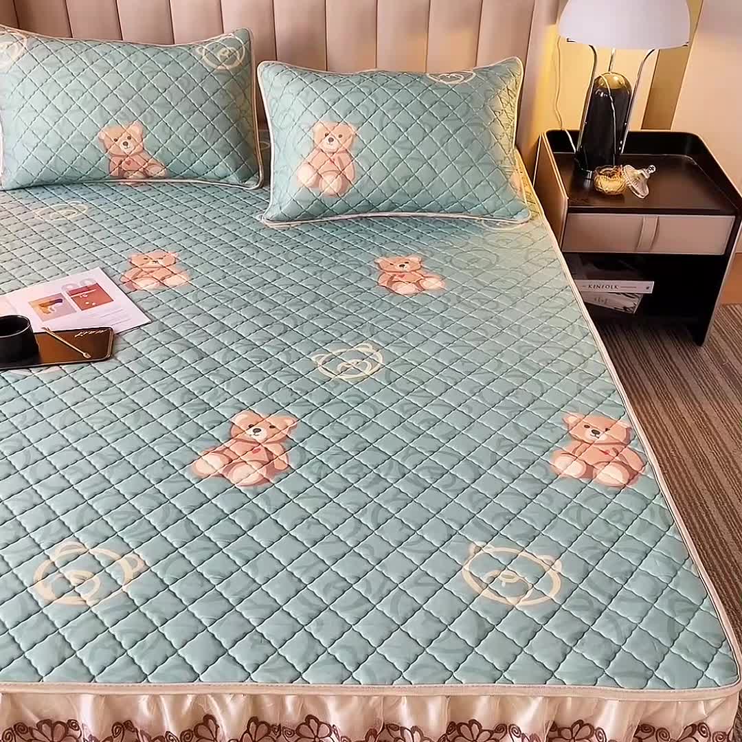 91家纺网 家纺一手货源 找家纺 锦罗绣 2024新款水洗乳胶凉席床裙凉席夏被四件套 萌萌熊