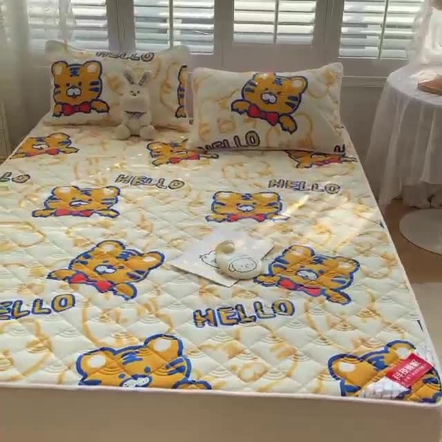 91家纺网 家纺一手货源 找家纺 鑫钰 2023新款全棉抗菌印花薄床垫 虎霸王-米色