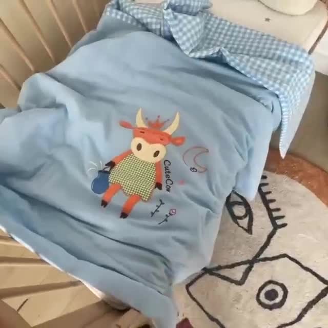 91家纺网 家纺一手货源 找家纺 喜多兔 2022新款小欢畅纯棉水洗色织空调被夏被 勇敢牛牛宝贝