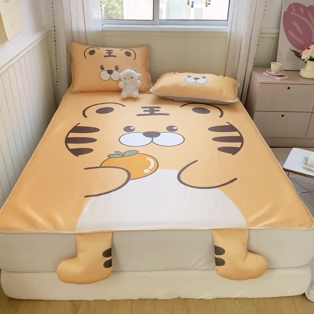 91家纺网 家纺一手货源 找家纺 慕尚 2025大版牛奶丝凉感丝工艺凉席三件套 可爱虎