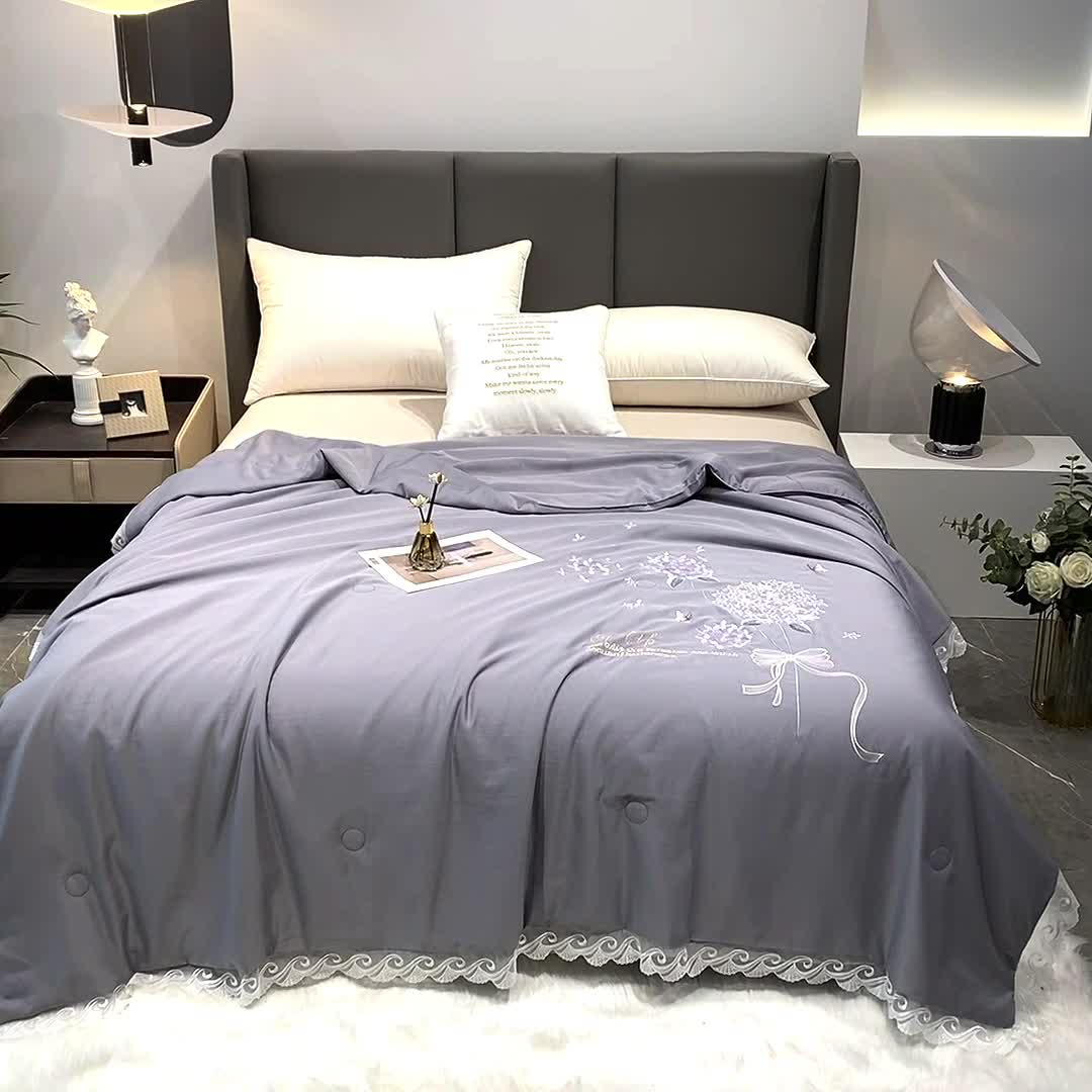 91家纺网 家纺一手货源 找家纺 吾秀 2022新款柔赛丝刺绣夏被-紫色爱恋 紫色爱恋-灰