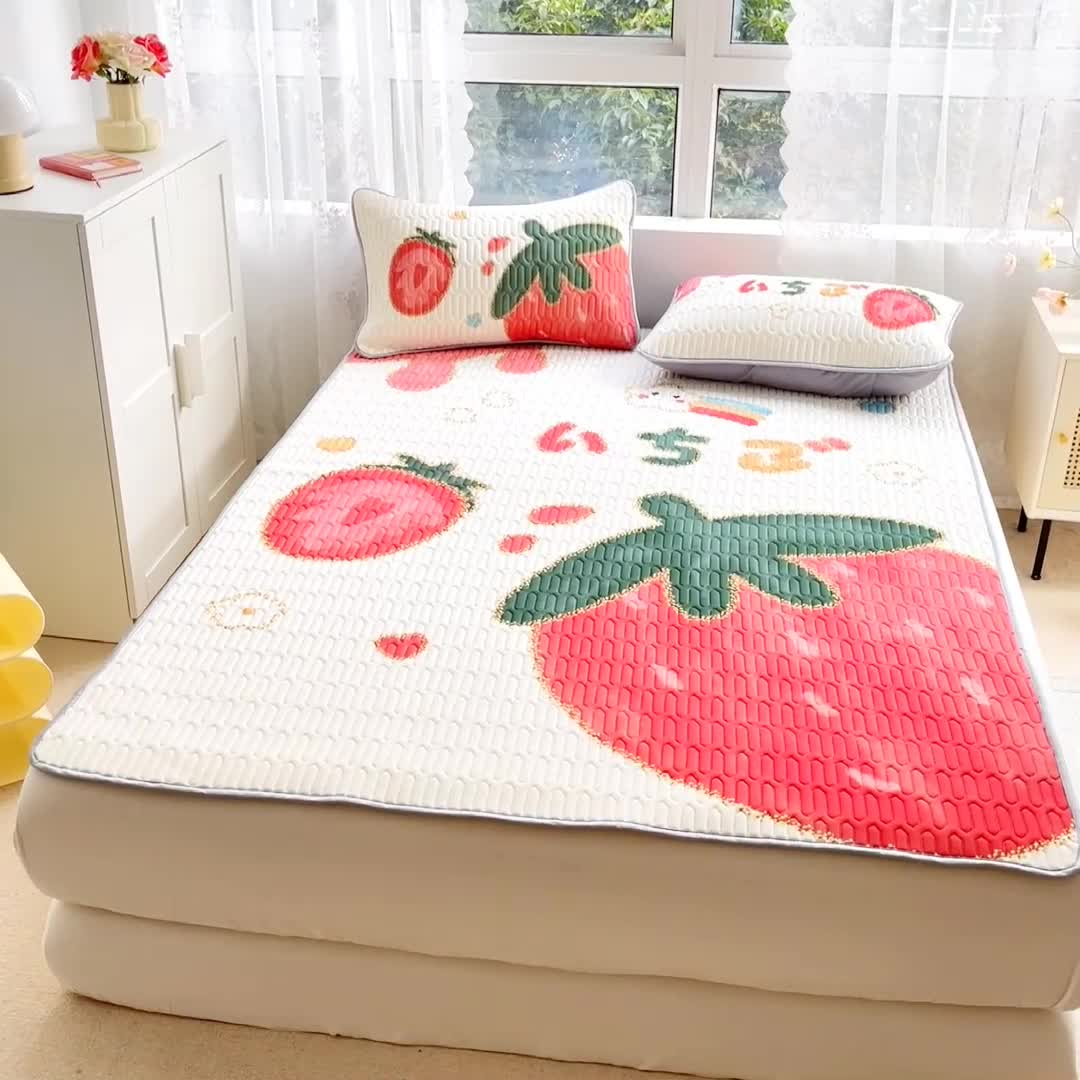 91家纺网 家纺一手货源 找家纺 佰亿莱 2024新款大版乳胶软凉席三件套 大草莓