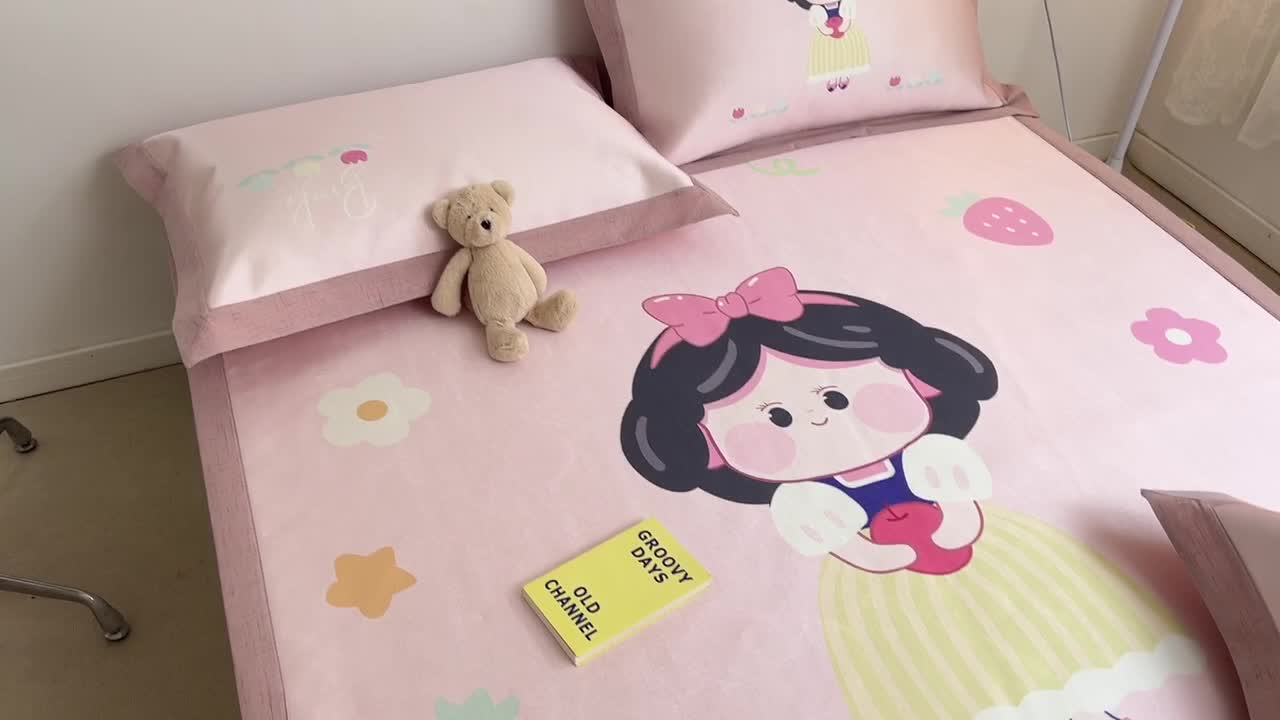 91家纺网 家纺一手货源 找家纺 本希 2022新款水洗数码印花卡通简约冰丝席床席款 苹果公主