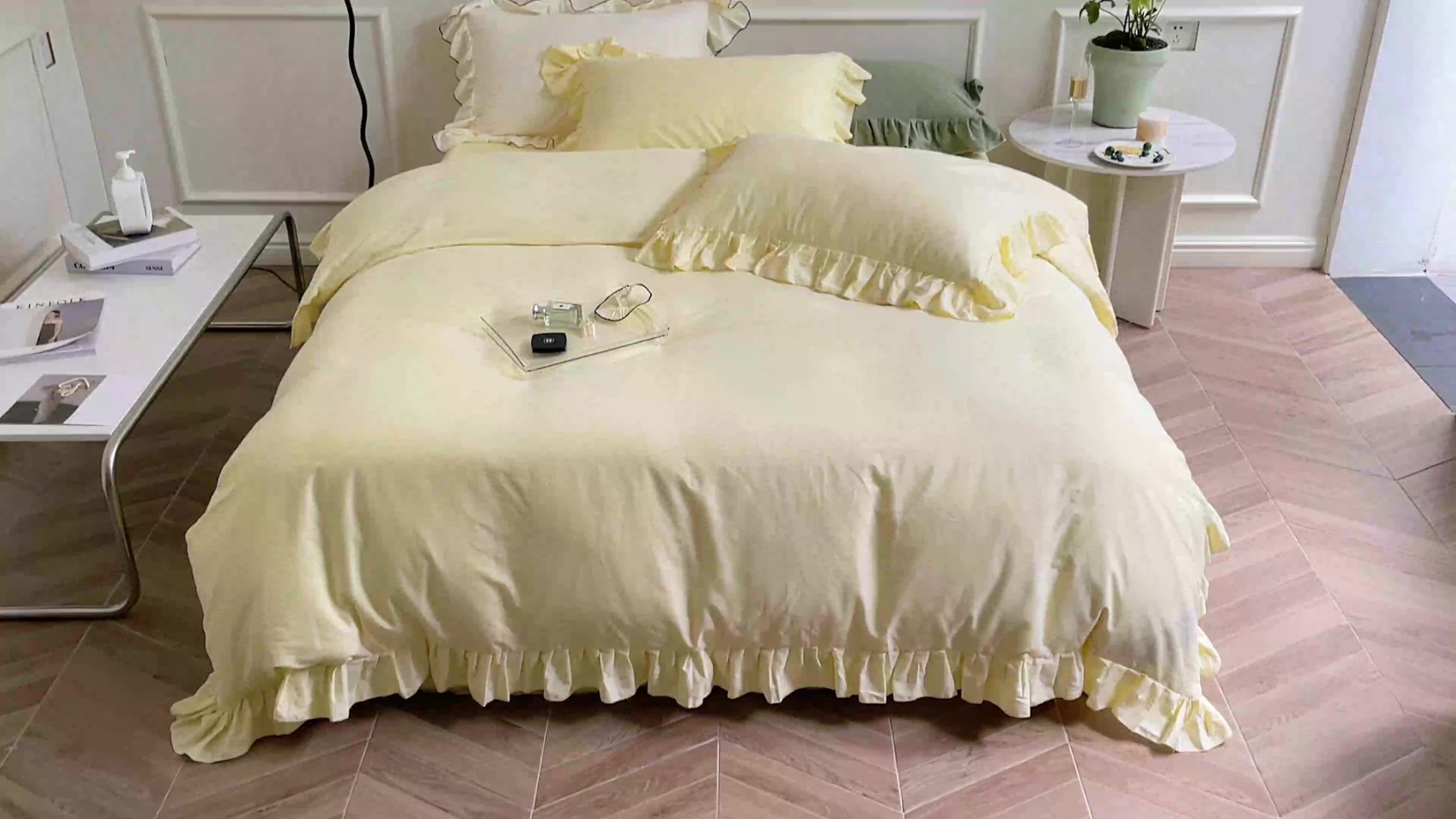 91家纺网 家纺一手货源 找家纺 时年 2022新款60长绒棉水洗轻磨毛花边款四件套 芝士黄