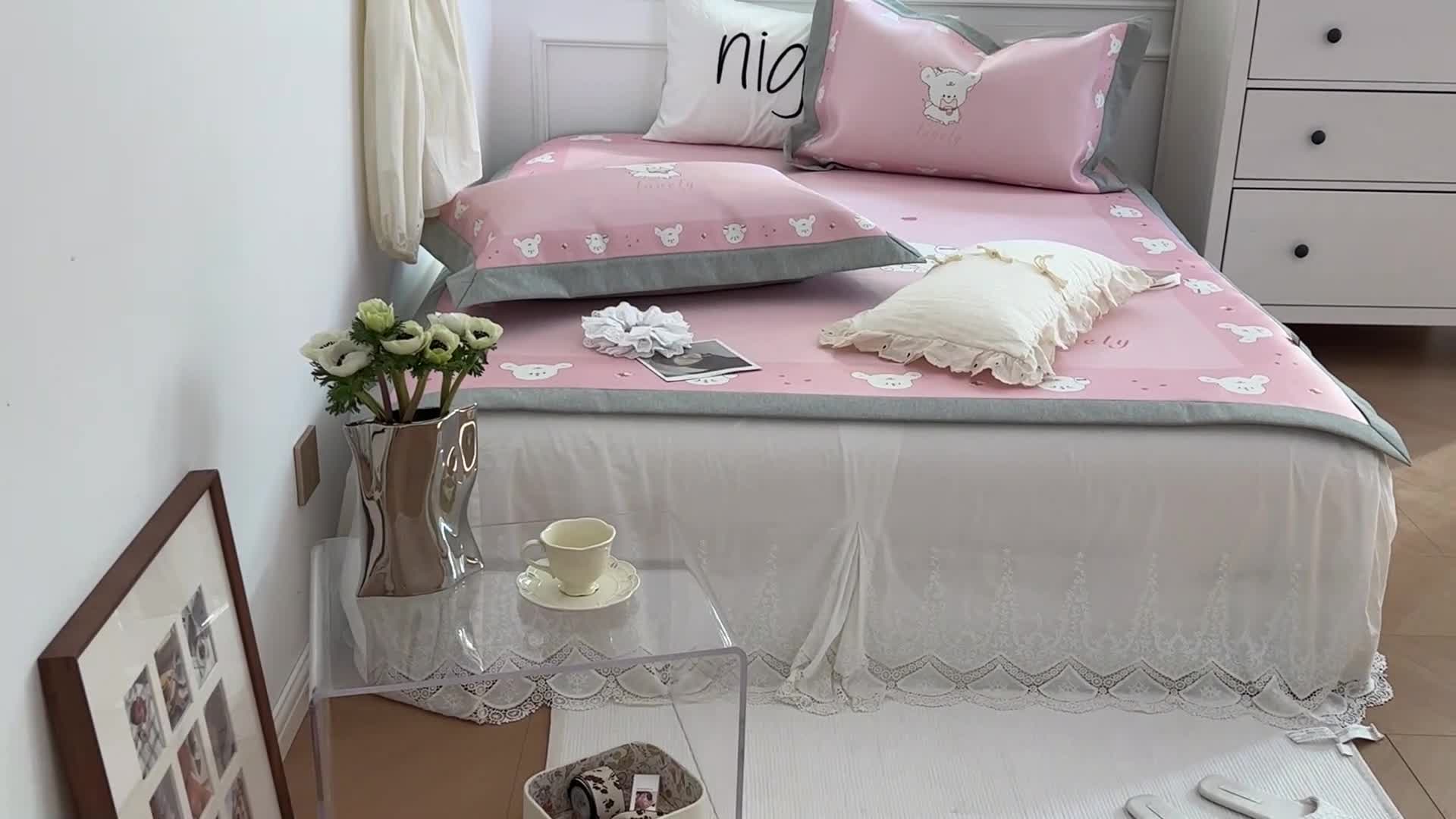 91家纺网 家纺一手货源 找家纺 昔可 2022新款高端大版数码印花冰沐丝养生席 小玩伴