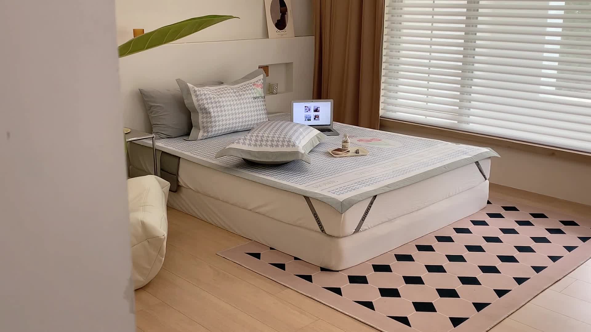 91家纺网 家纺一手货源 找家纺 昔可 2022新款高端大版数码印花冰沐丝养生席 千鸟格郁金香