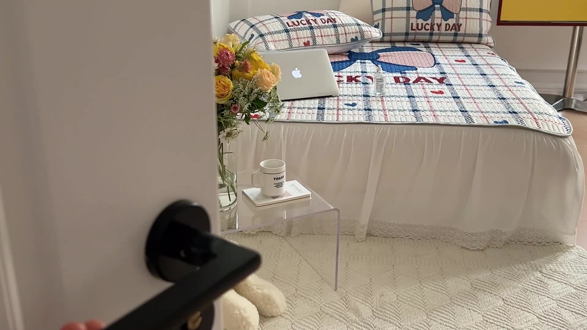 91家纺网 家纺一手货源 找家纺 昔可 2022新款大版印花乳胶凉席 克莱因蓝蝴蝶结