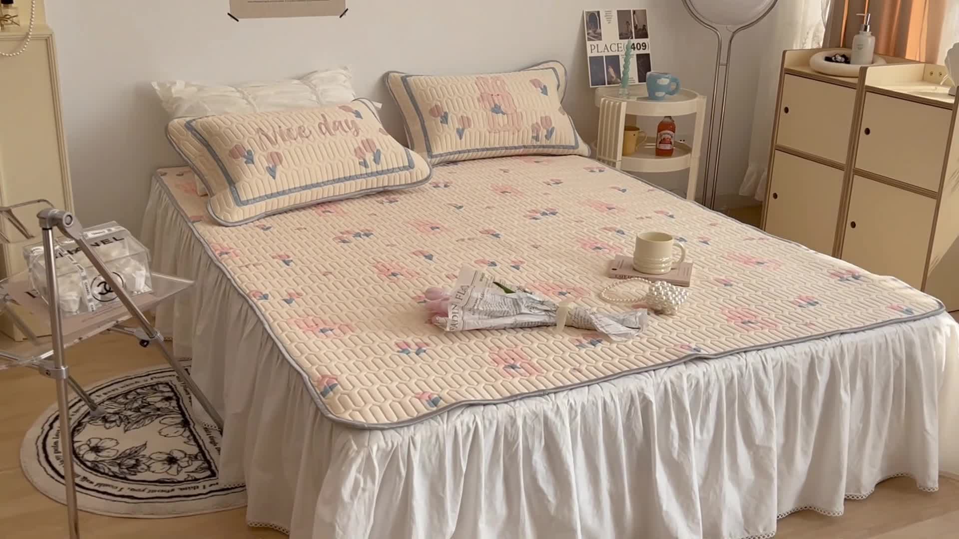 91家纺网 家纺一手货源 找家纺 昔可 2022新款圆网乳胶凉席 郁金香兔